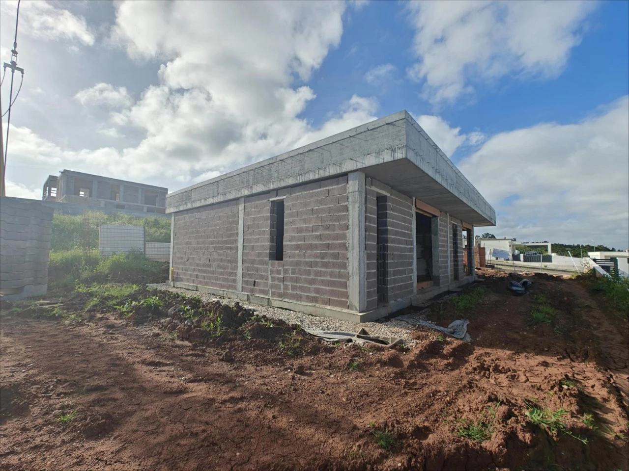 IDac809c01-0000-0500-0000-000015a79ec7.jpg Moradia nova com piscina em zona privilegiada