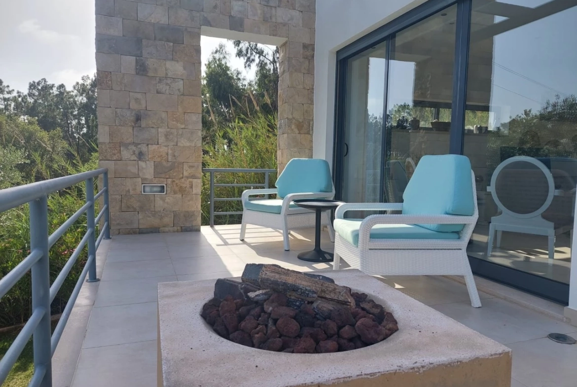 Moradia com piscina e vista sobre a Lagoa de Óbidos