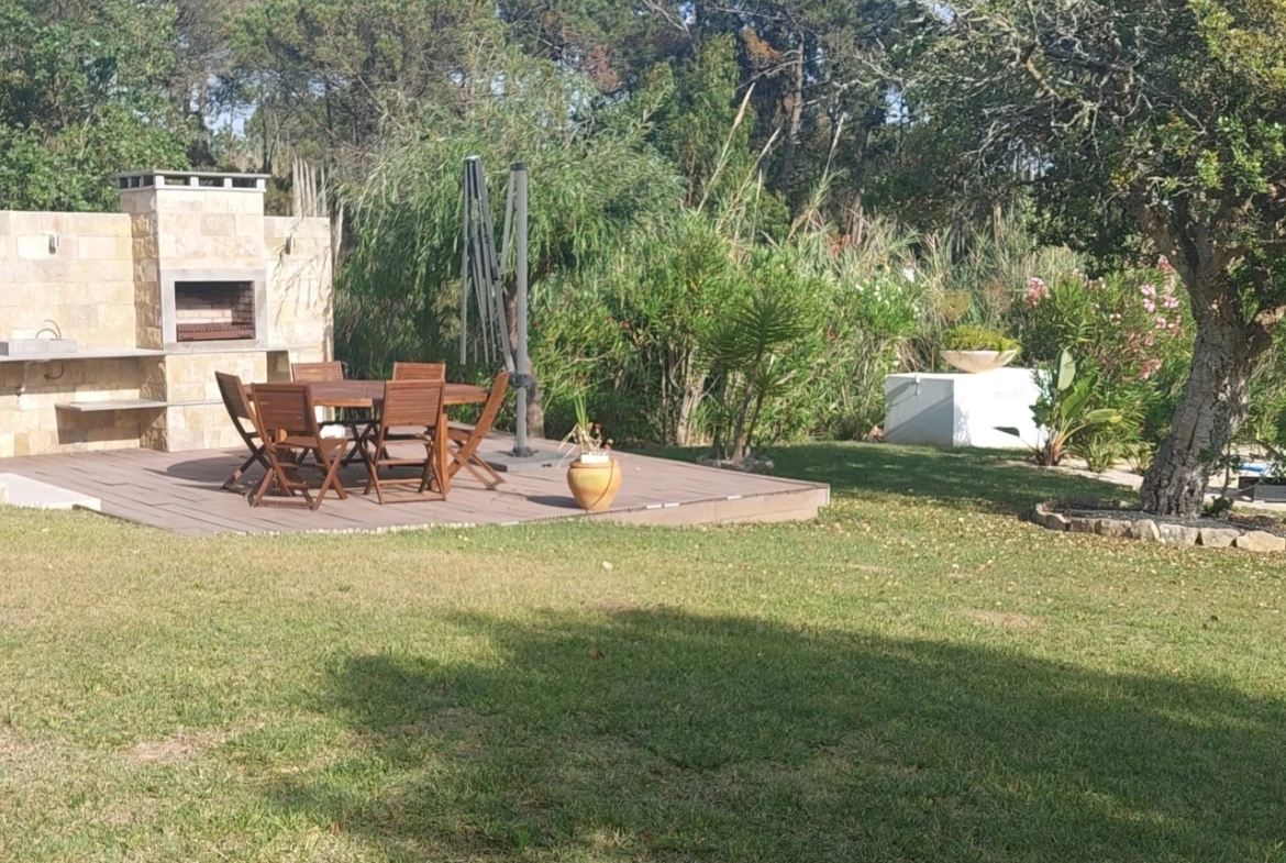 Moradia com piscina e vista sobre a Lagoa de Óbidos