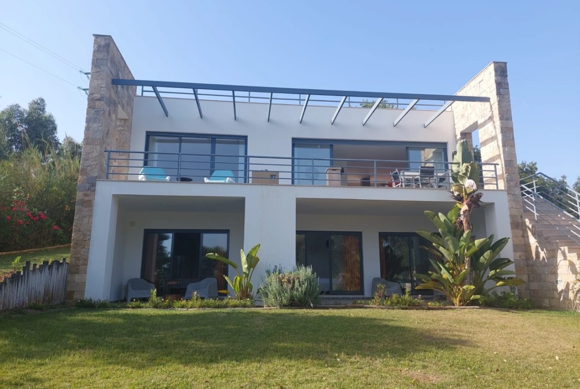 Moradia com piscina e vista sobre a Lagoa de Óbidos