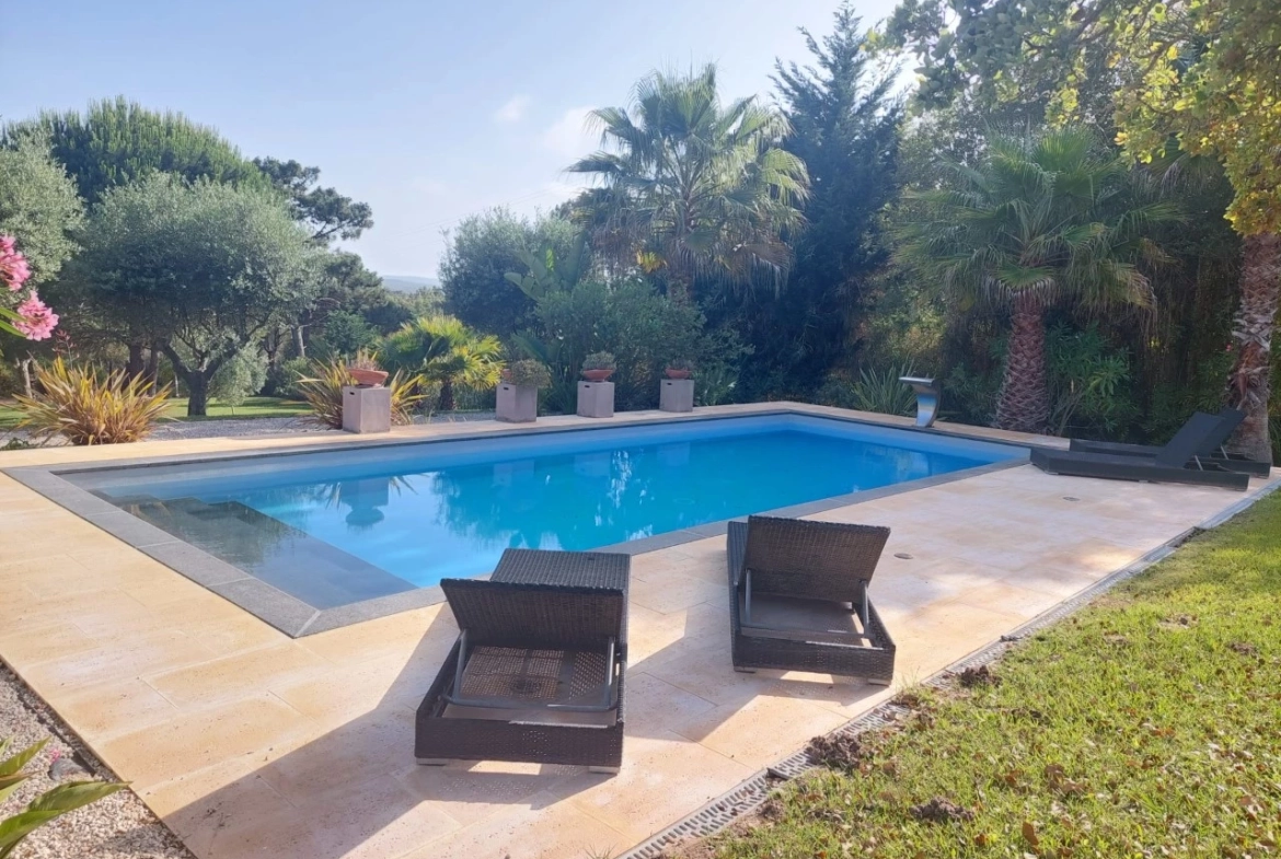 Moradia com piscina e vista sobre a Lagoa de Óbidos