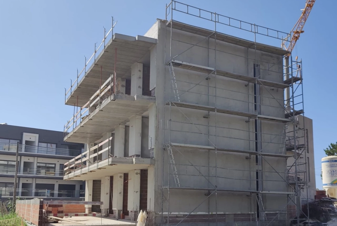 Apartamento T2 novo, na Nazaré