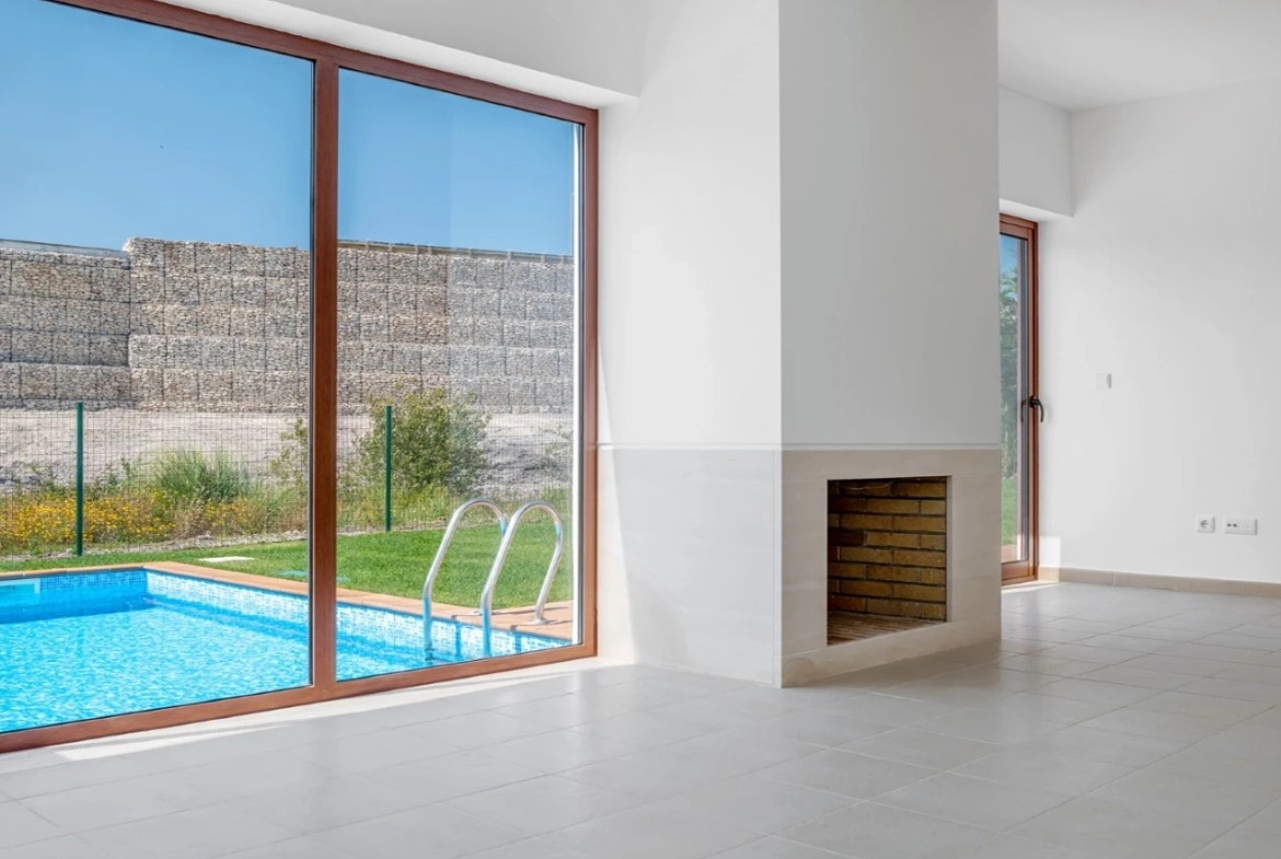 Moradia com piscina próxima de vários campos de golfe e da Lagoa de Óbidos
