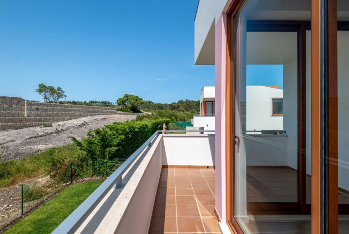 Moradia com piscina próxima de vários campos de golfe e da Lagoa de Óbidos