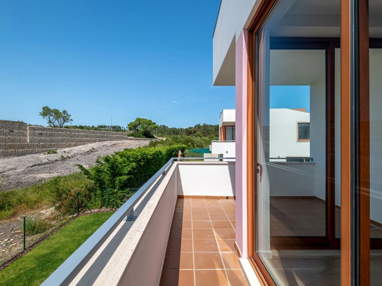 ID16039b01-0000-0500-0000-000015cf1ebb.jpg Moradia com piscina próxima de vários campos de golfe e da Lagoa de Óbidos