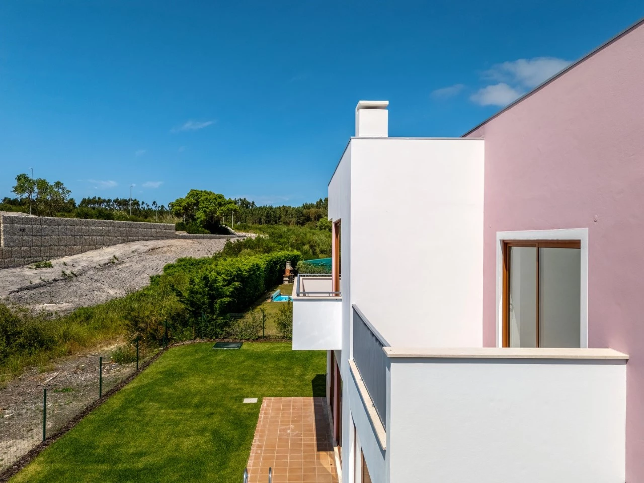 ID16039b01-0000-0500-0000-000015cf1ed1.jpg Moradia com piscina próxima de vários campos de golfe e da Lagoa de Óbidos