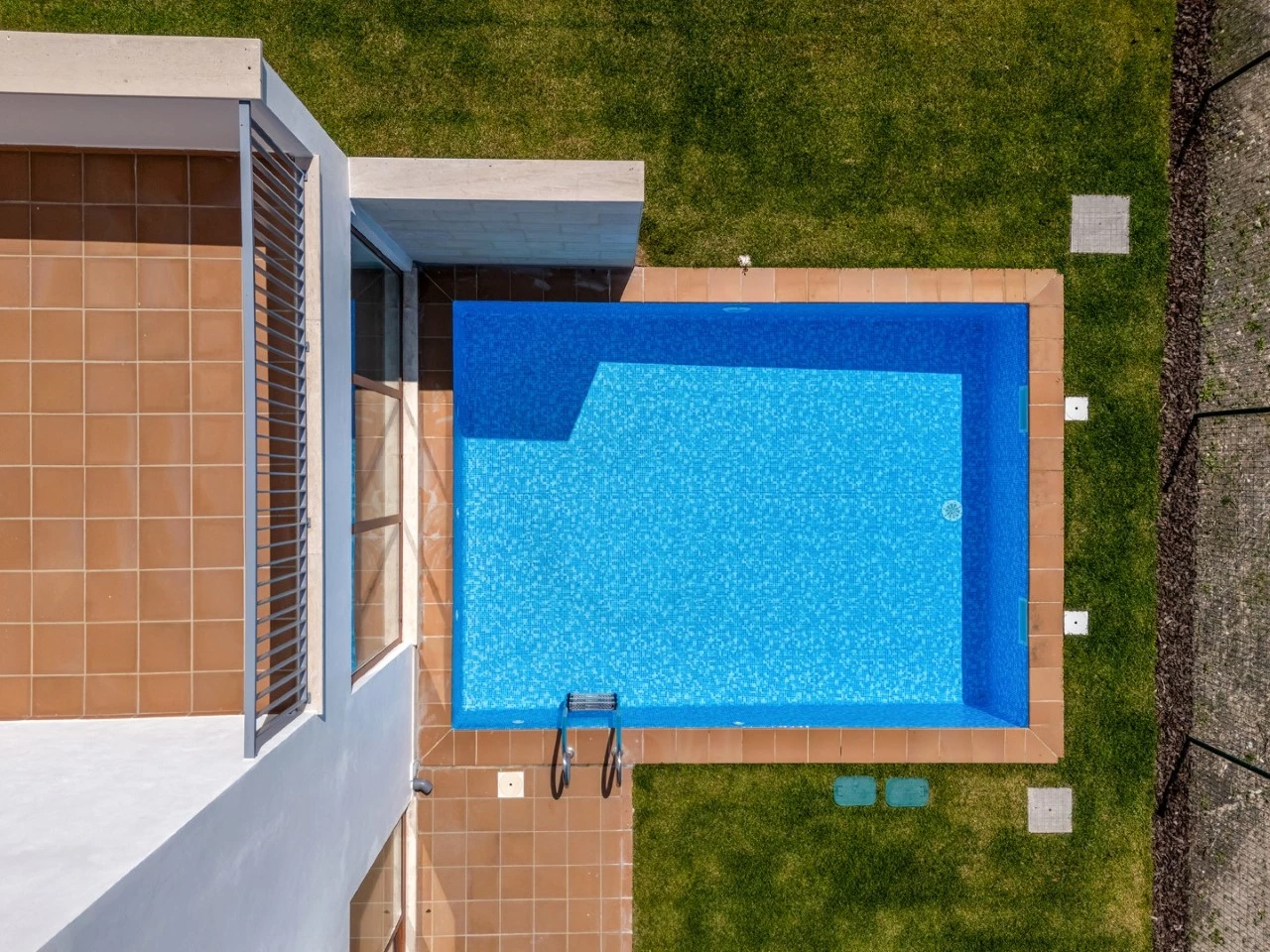 ID16039b01-0000-0500-0000-000015cf1ed5.jpg Moradia com piscina próxima de vários campos de golfe e da Lagoa de Óbidos