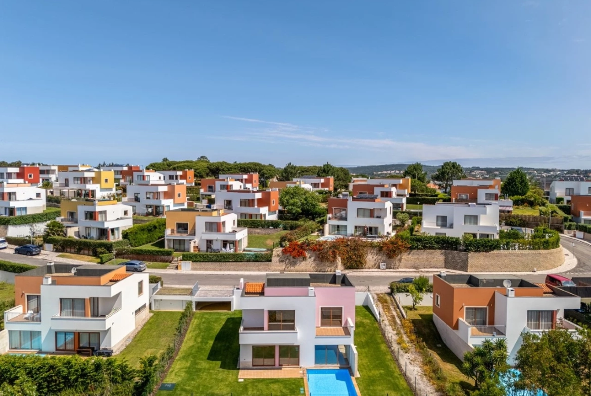 Moradia com piscina próxima de vários campos de golfe e da Lagoa de Óbidos
