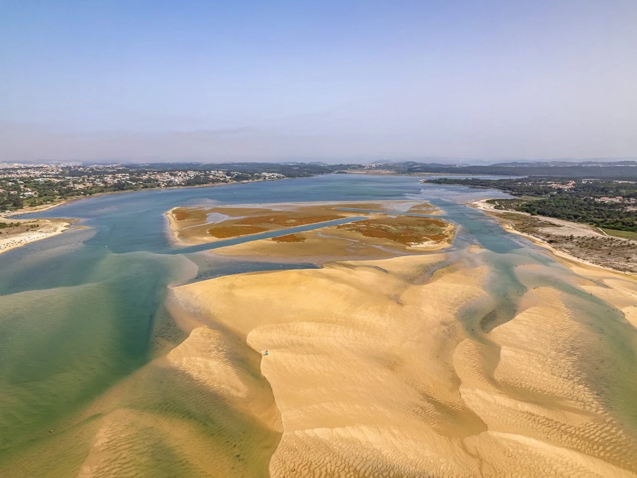 ID16039b01-0000-0500-0000-000015cf36ad.jpg Moradia com piscina próxima de vários campos de golfe e da Lagoa de Óbidos