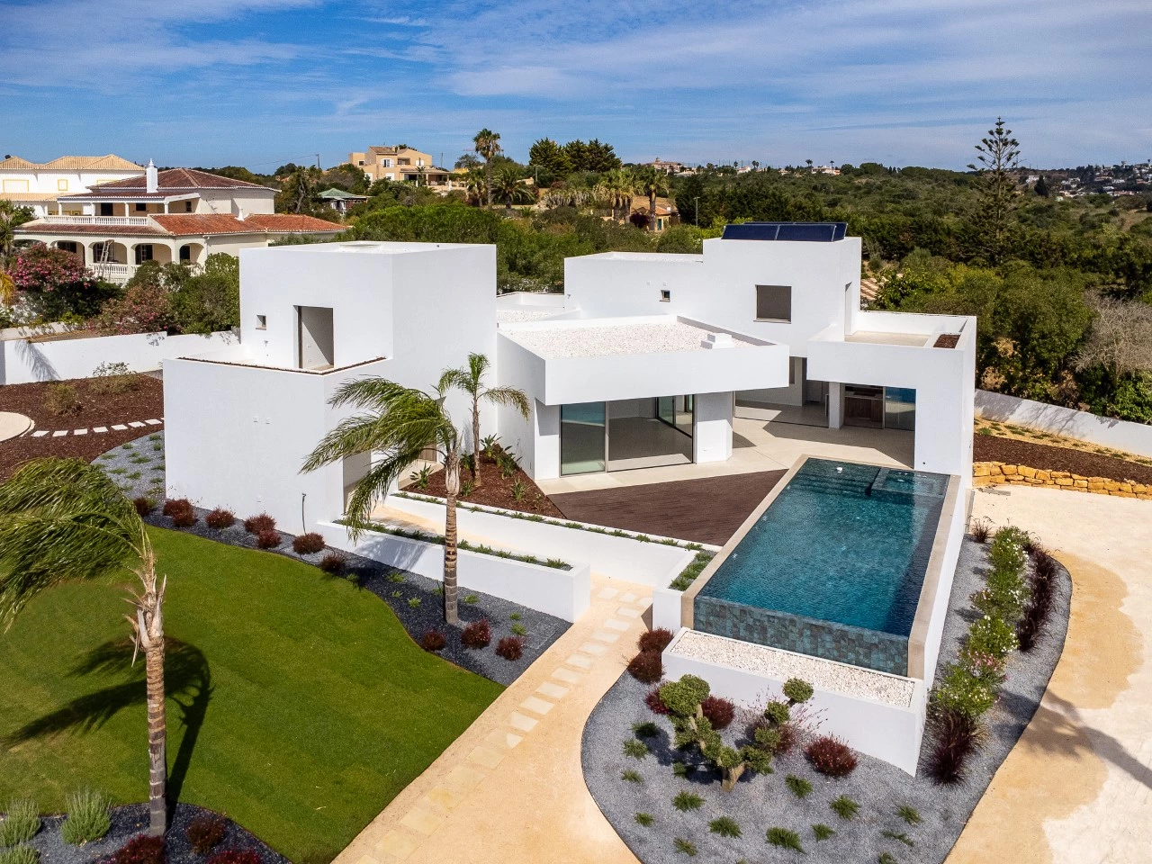 ID2e2b8301-0000-0500-0000-00001673e76c.jpg Moradia de Luxo em Lagos perto da praia e dos campos de golfe