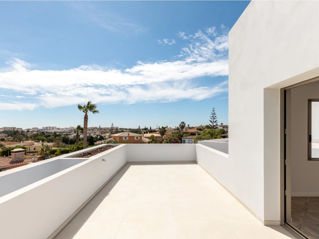 ID2e2b8301-0000-0500-0000-00001673e79b.jpg Moradia de Luxo em Lagos perto da praia e dos campos de golfe