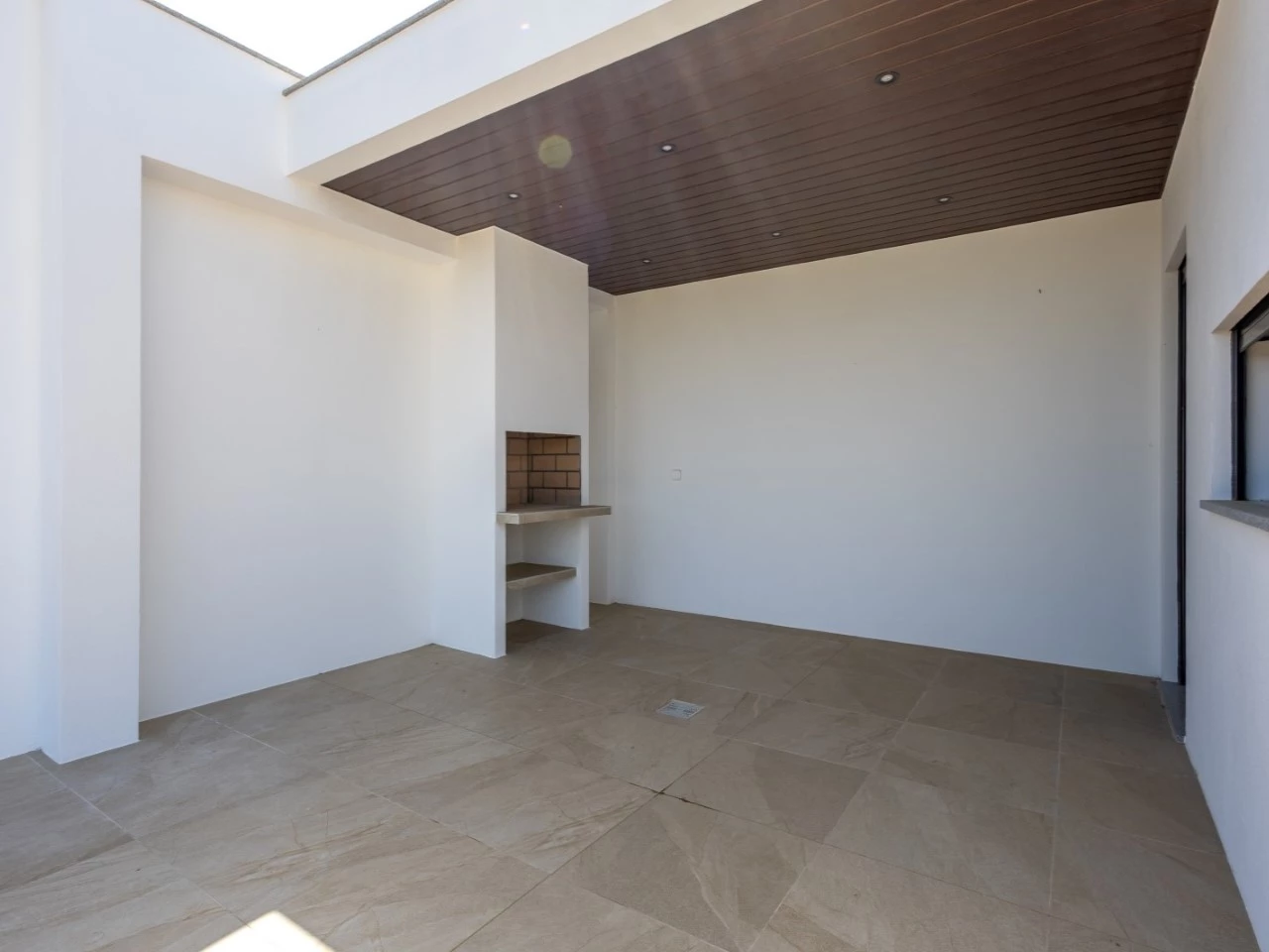 ID4b1d7001-0000-0500-0000-000015b85c53.jpg Moradia térrea com 3 quartos perto das praias