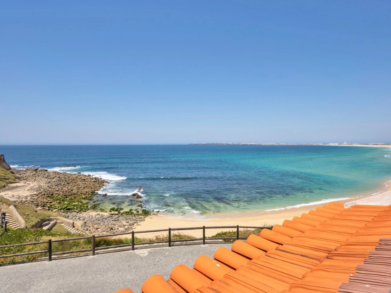 ID51b09e01-0000-0500-0000-000015d70dd1.jpg Oportunidade Única na Primeira Linha de Mar – Praia da Consolação