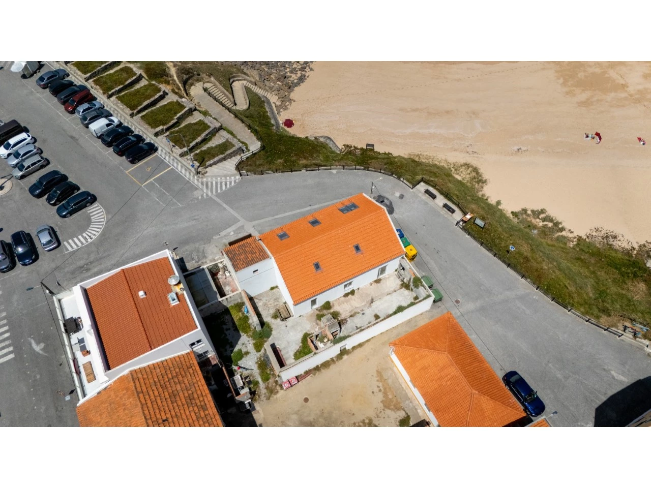ID51b09e01-0000-0500-0000-000015d70dd3.jpg Oportunidade Única na Primeira Linha de Mar – Praia da Consolação