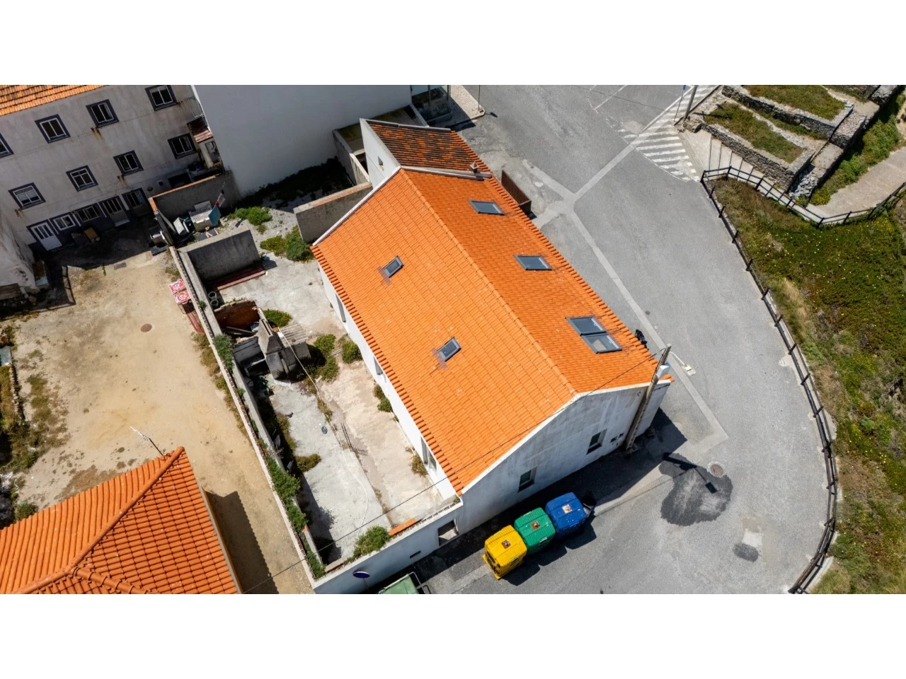 ID51b09e01-0000-0500-0000-000015d70dd5.jpg Oportunidade Única na Primeira Linha de Mar – Praia da Consolação