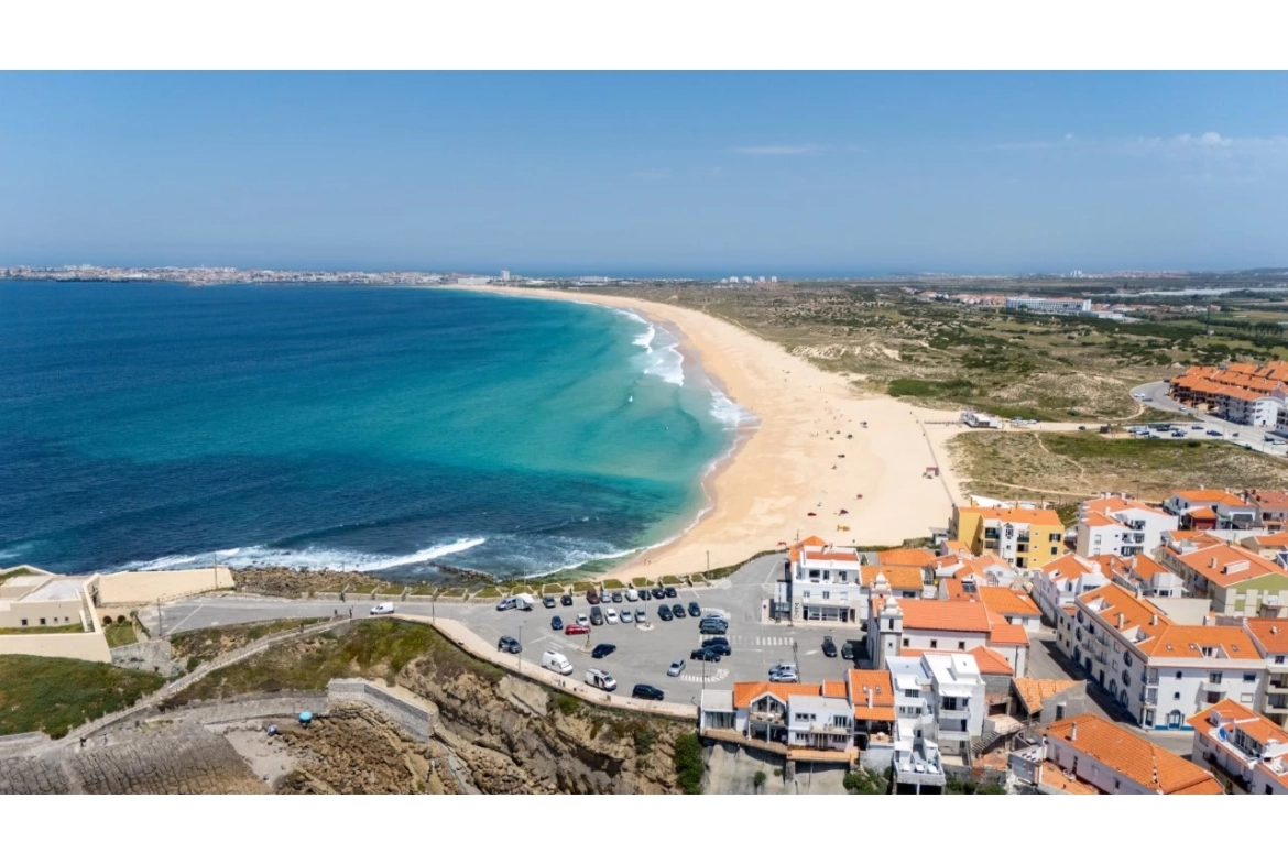 Oportunidade Única na Primeira Linha de Mar – Praia da Consolação