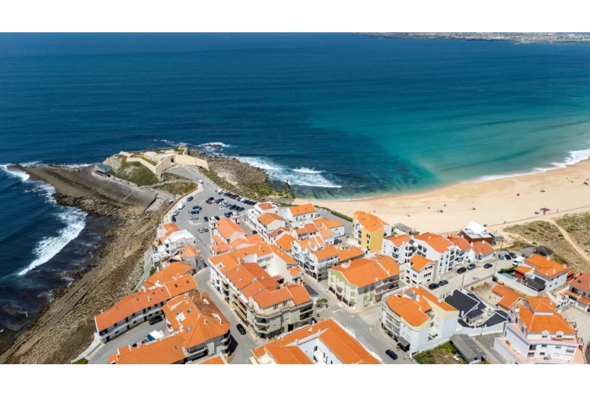 Oportunidade Única na Primeira Linha de Mar – Praia da Consolação