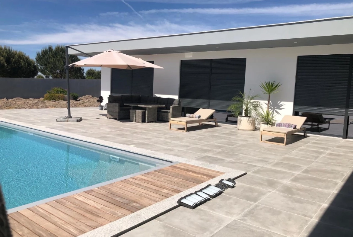Excelente Moradia Térrea com Piscina no Bombarral!