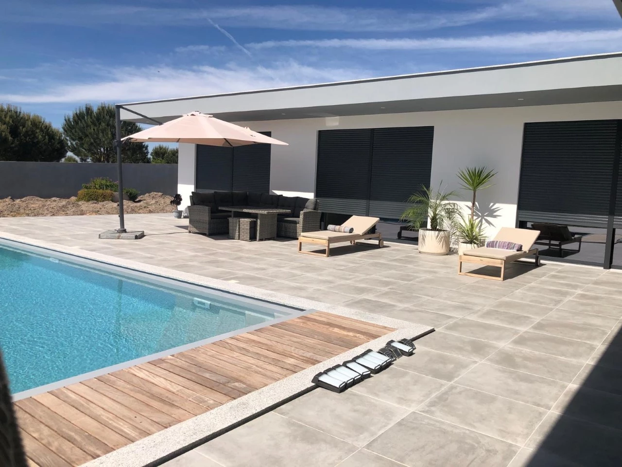 ID6923a601-0000-0500-0000-0000167db2e5.JPG Excelente Moradia Térrea com Piscina no Bombarral!