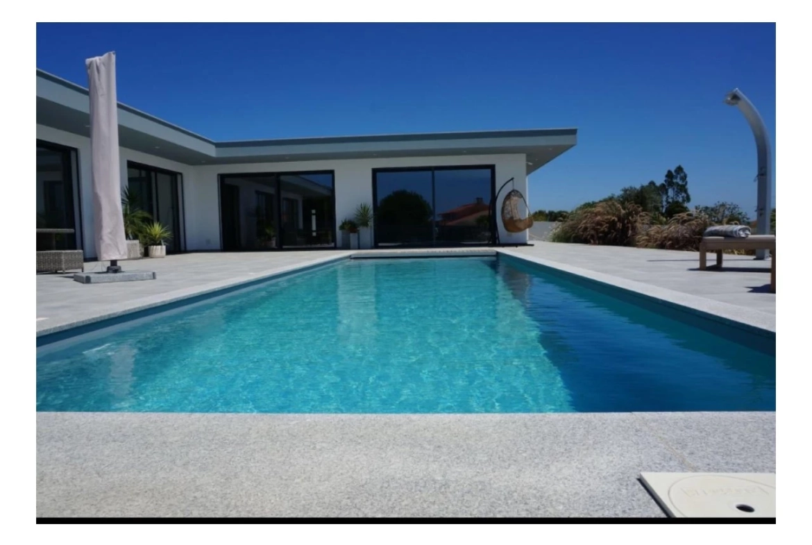 Excelente Moradia Térrea com Piscina no Bombarral!