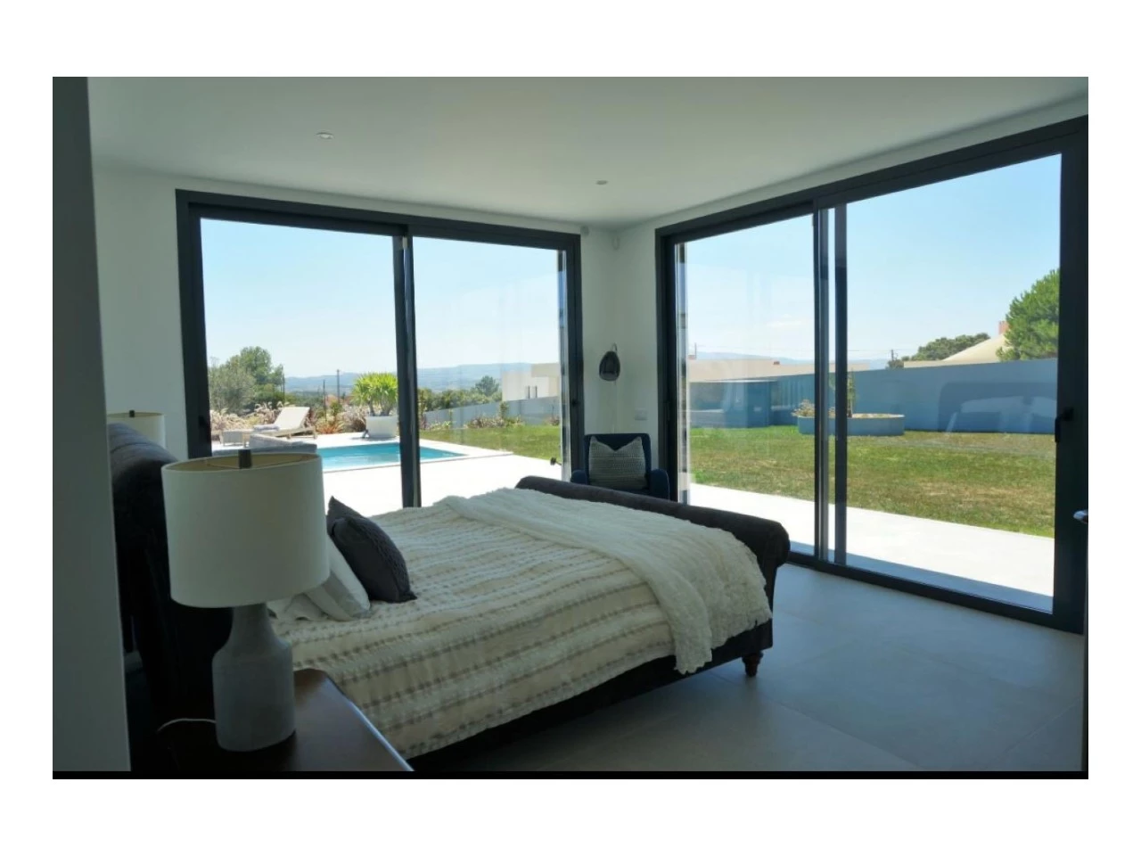 ID6923a601-0000-0500-0000-0000167db2ea.JPG Excelente Moradia Térrea com Piscina no Bombarral!
