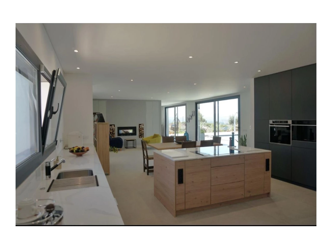 ID6923a601-0000-0500-0000-0000167db2eb.JPG Excelente Moradia Térrea com Piscina no Bombarral!