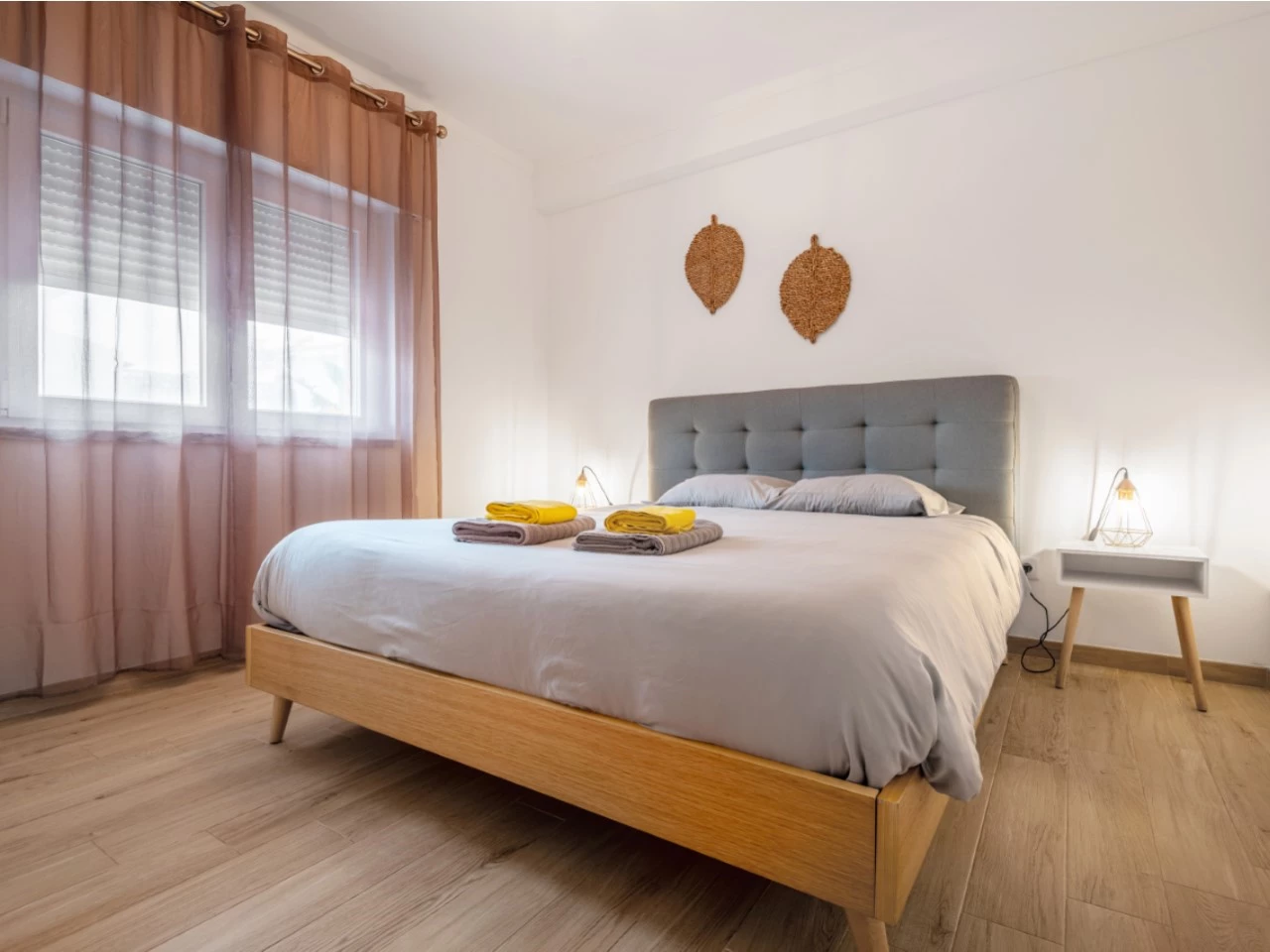 ID90107f01-0000-0500-0000-0000135dd5fb.jpg Moradia dividida em 4 apartamentos, ideal para alojamento local a 100m da praia