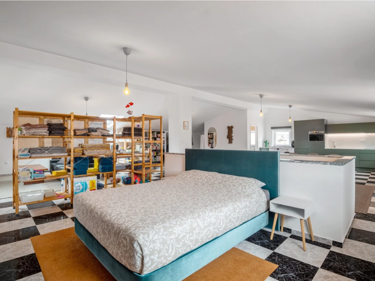 ID90107f01-0000-0500-0000-0000135dd604.jpg Moradia dividida em 4 apartamentos, ideal para alojamento local a 100m da praia