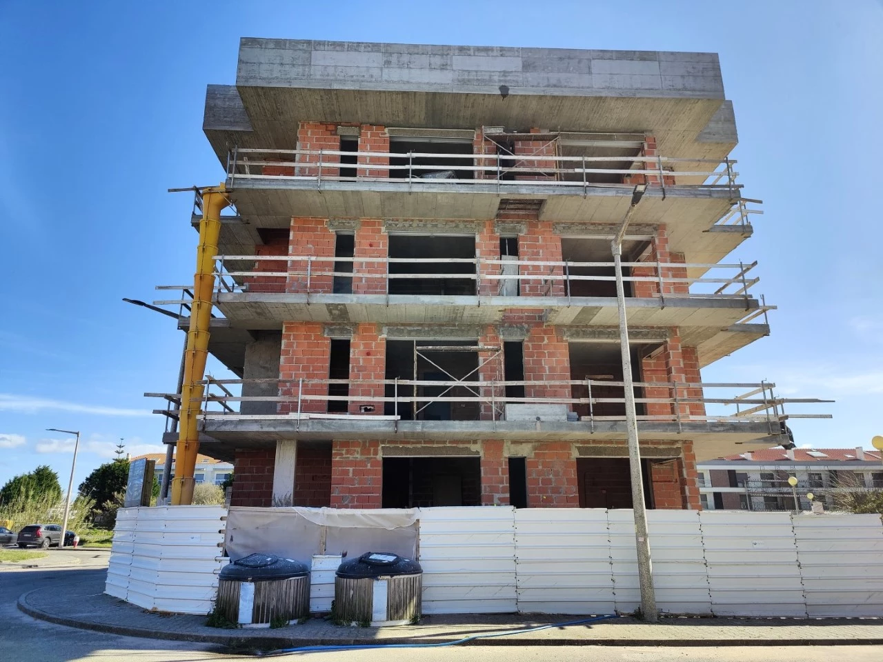 Apartamento de 2 quartos junto á praia dos Super Tubos