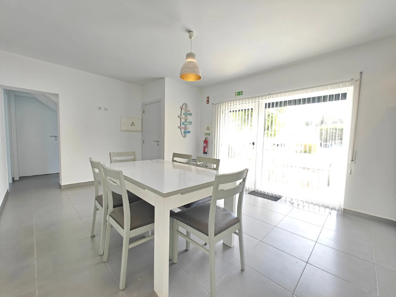 IDae53a601-0000-0500-0000-00001683d470.jpg Excelente oportunidade: Imóvel de quatro apartamentos independentes junto a praia