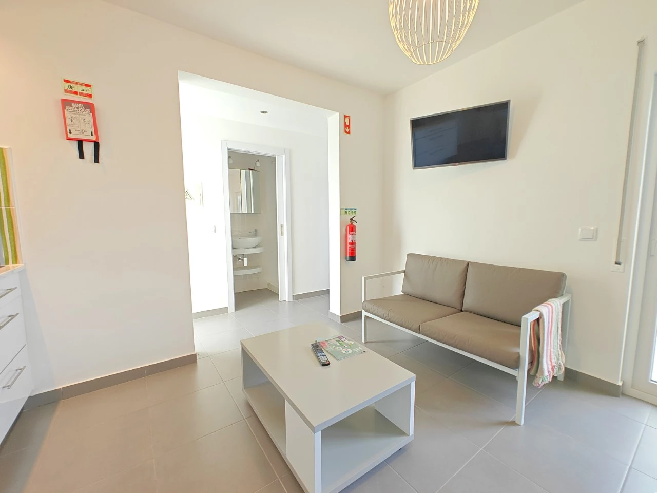 IDae53a601-0000-0500-0000-00001683d477.jpg Excelente oportunidade: Imóvel de quatro apartamentos independentes junto a praia