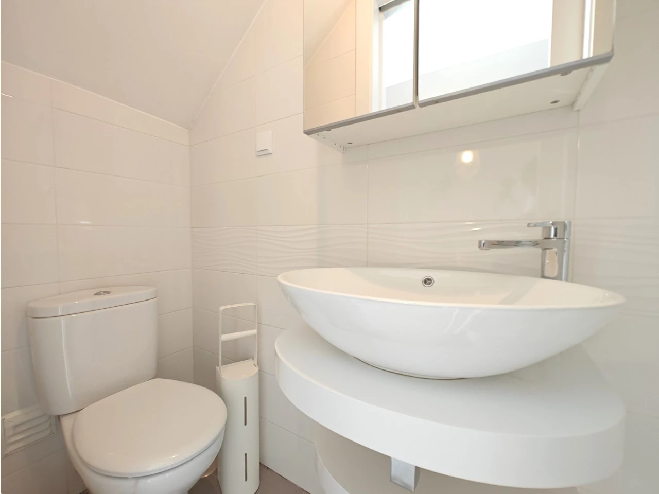 IDae53a601-0000-0500-0000-00001683d478.jpg Excelente oportunidade: Imóvel de quatro apartamentos independentes junto a praia
