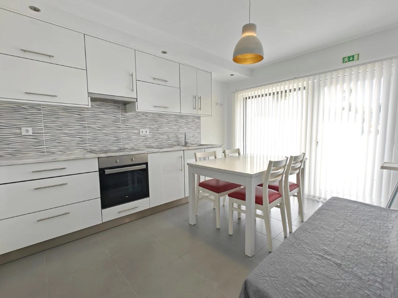 IDae53a601-0000-0500-0000-00001683d47c.jpg Excelente oportunidade: Imóvel de quatro apartamentos independentes junto a praia