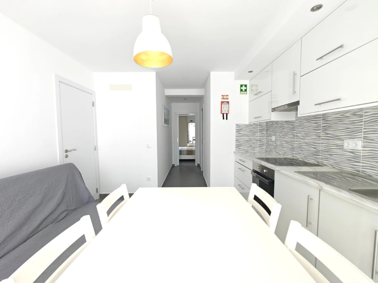 IDae53a601-0000-0500-0000-00001683d47d.jpg Excelente oportunidade: Imóvel de quatro apartamentos independentes junto a praia