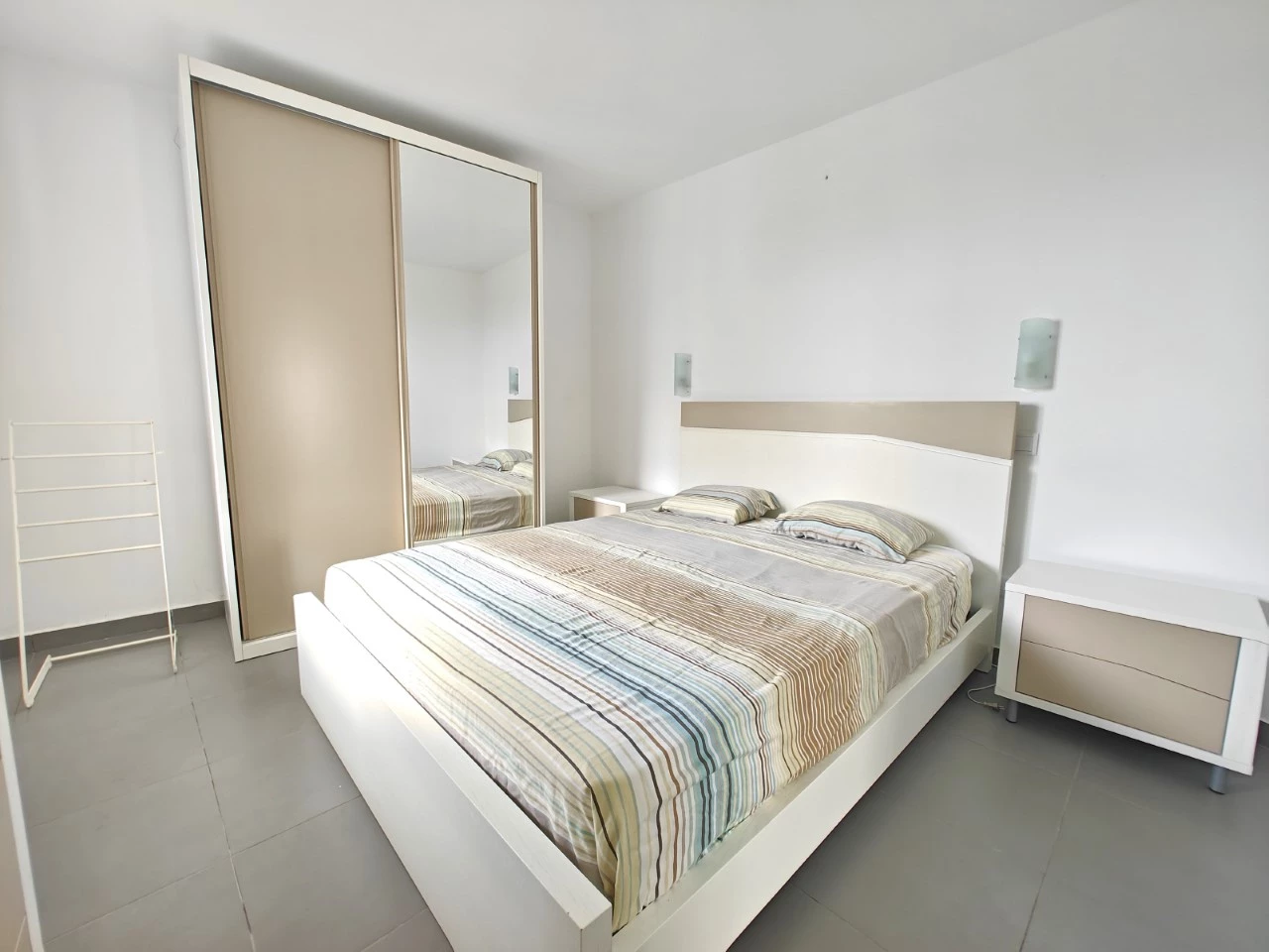 IDae53a601-0000-0500-0000-00001683d47f.jpg Excelente oportunidade: Imóvel de quatro apartamentos independentes junto a praia