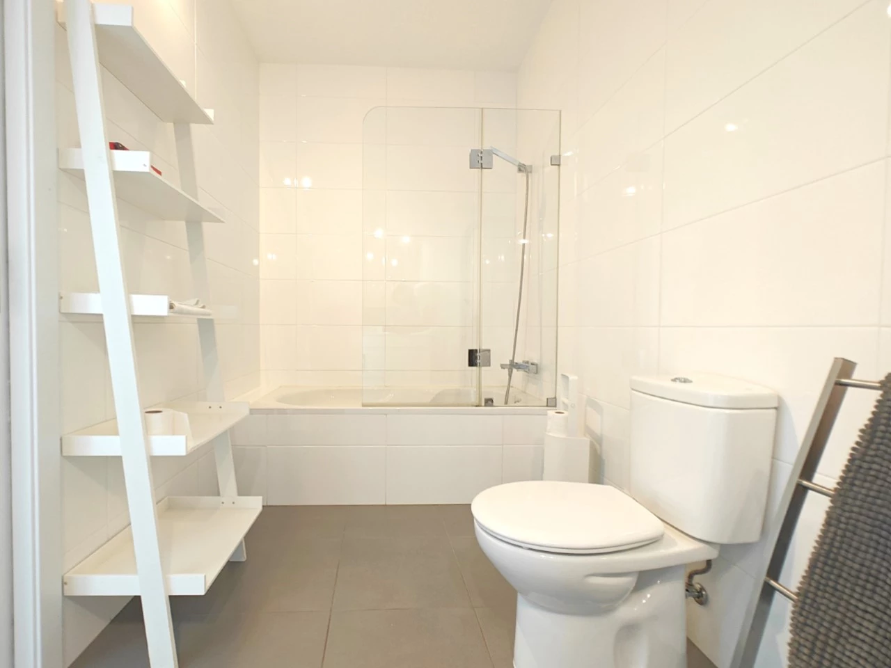 IDae53a601-0000-0500-0000-00001683d484.jpg Excelente oportunidade: Imóvel de quatro apartamentos independentes junto a praia