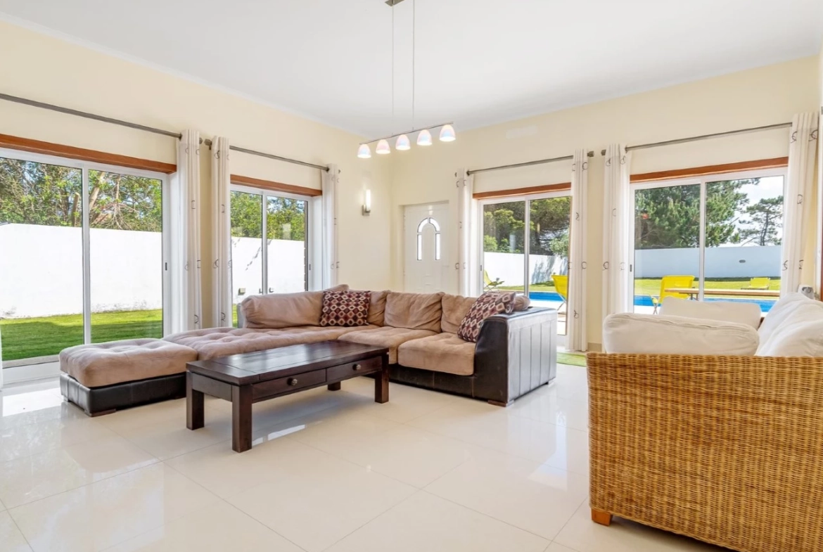 Moradia de Luxo com vista lagoa, praia e mar perto de vários campos de golfe