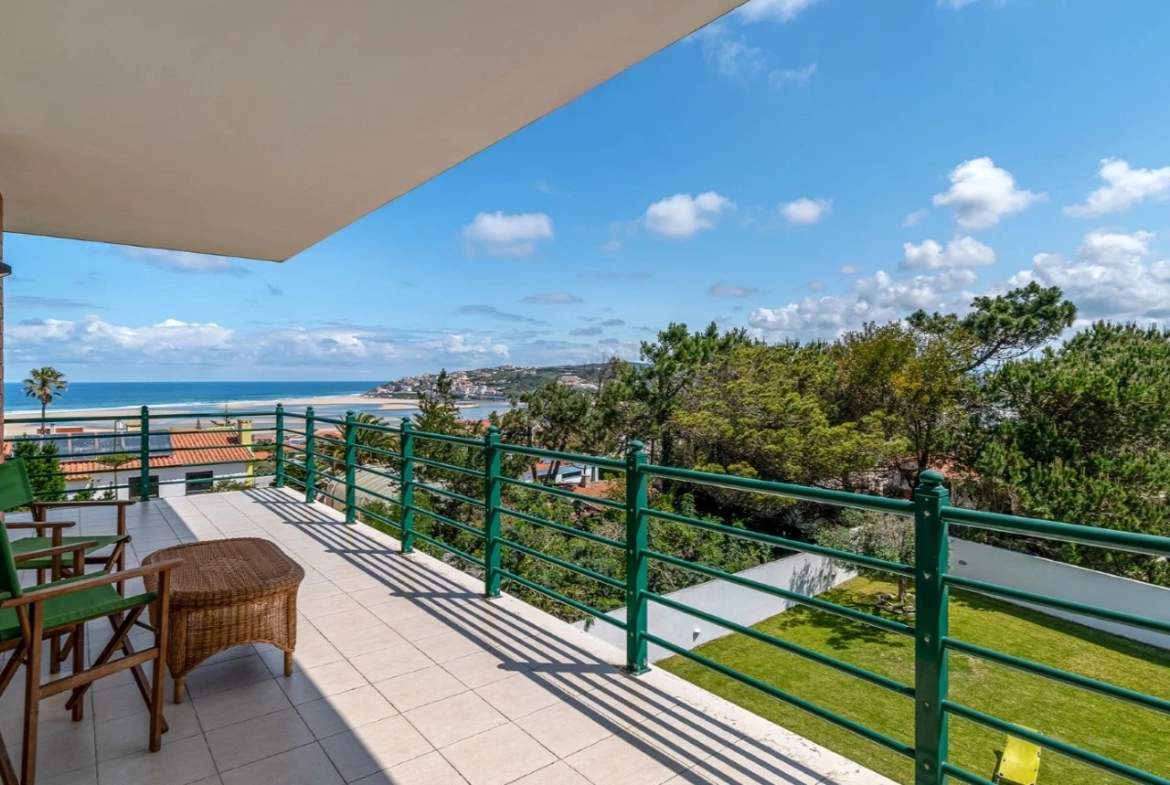 Moradia de Luxo com vista lagoa, praia e mar perto de vários campos de golfe