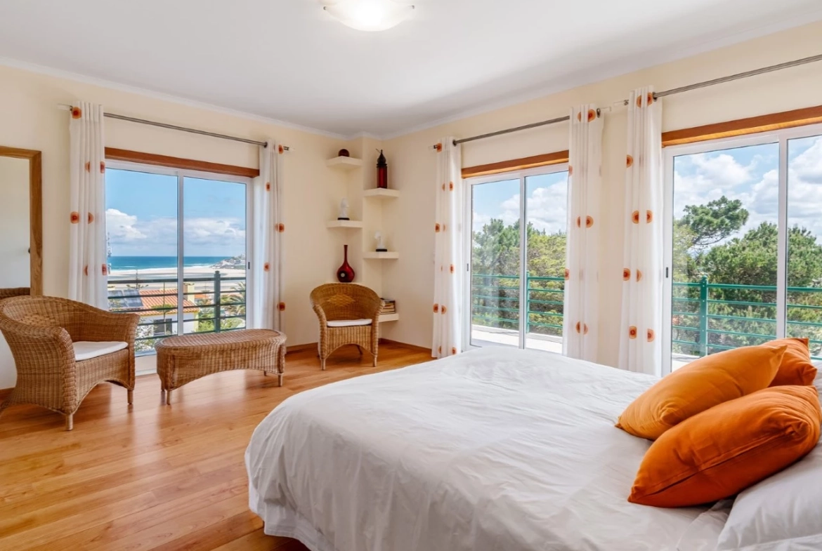 Moradia de Luxo com vista lagoa, praia e mar perto de vários campos de golfe