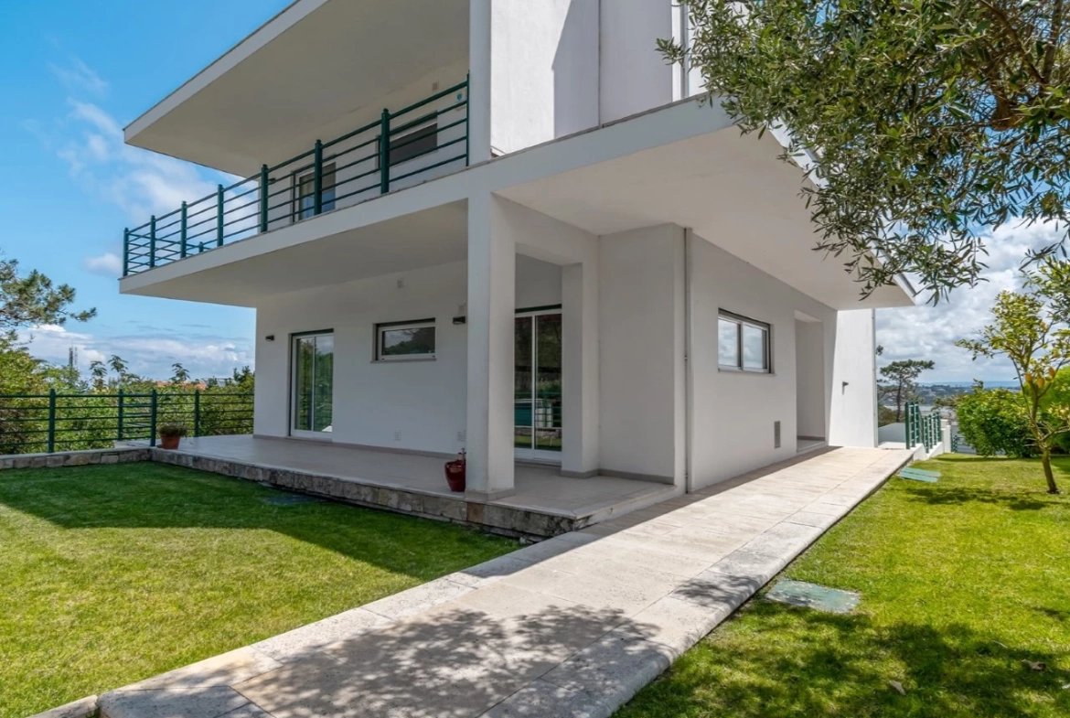 Moradia de Luxo com vista lagoa, praia e mar perto de vários campos de golfe