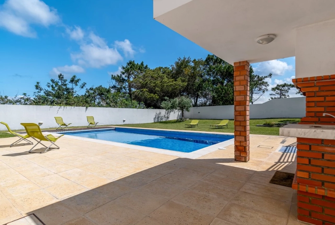 Moradia de Luxo com vista lagoa, praia e mar perto de vários campos de golfe
