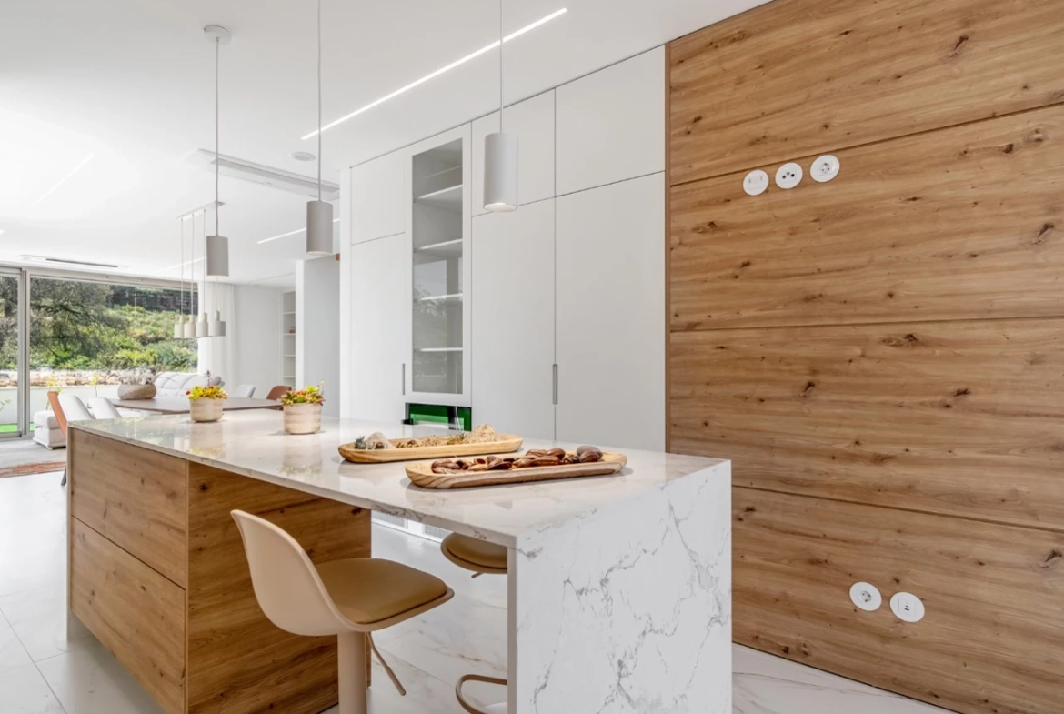 Moradias novas construídas com detalhes de qualidade e luxo!