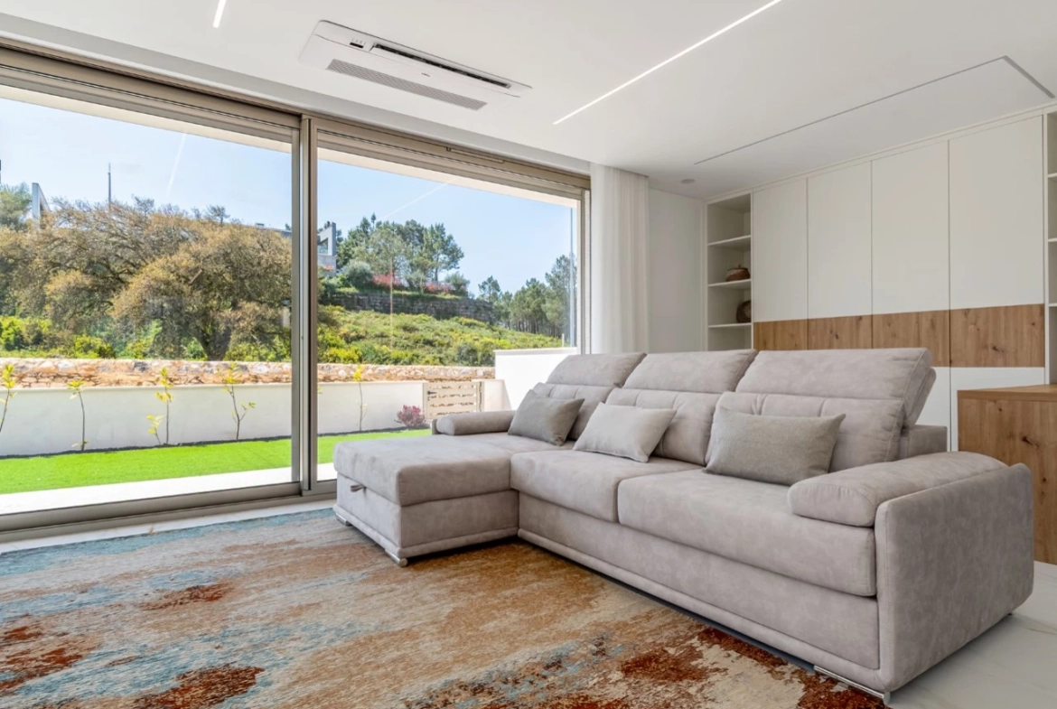 Moradias novas construídas com detalhes de qualidade e luxo!