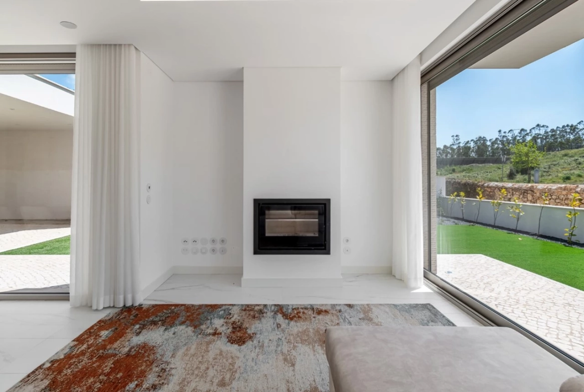 Moradias novas construídas com detalhes de qualidade e luxo!