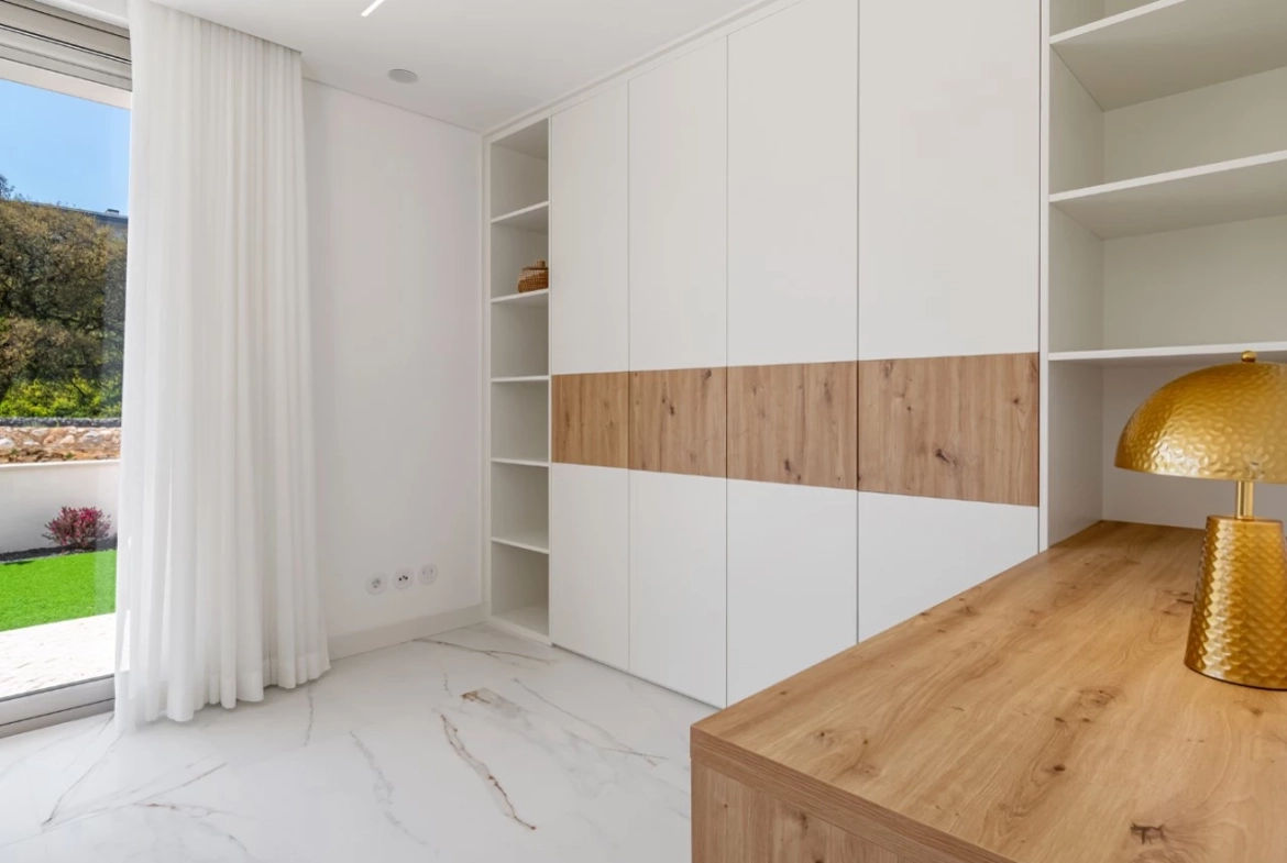 Moradias novas construídas com detalhes de qualidade e luxo!