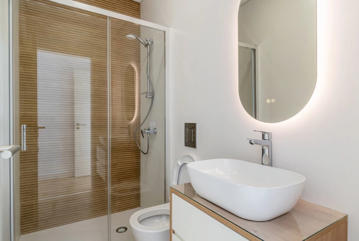 Moradias novas construídas com detalhes de qualidade e luxo!