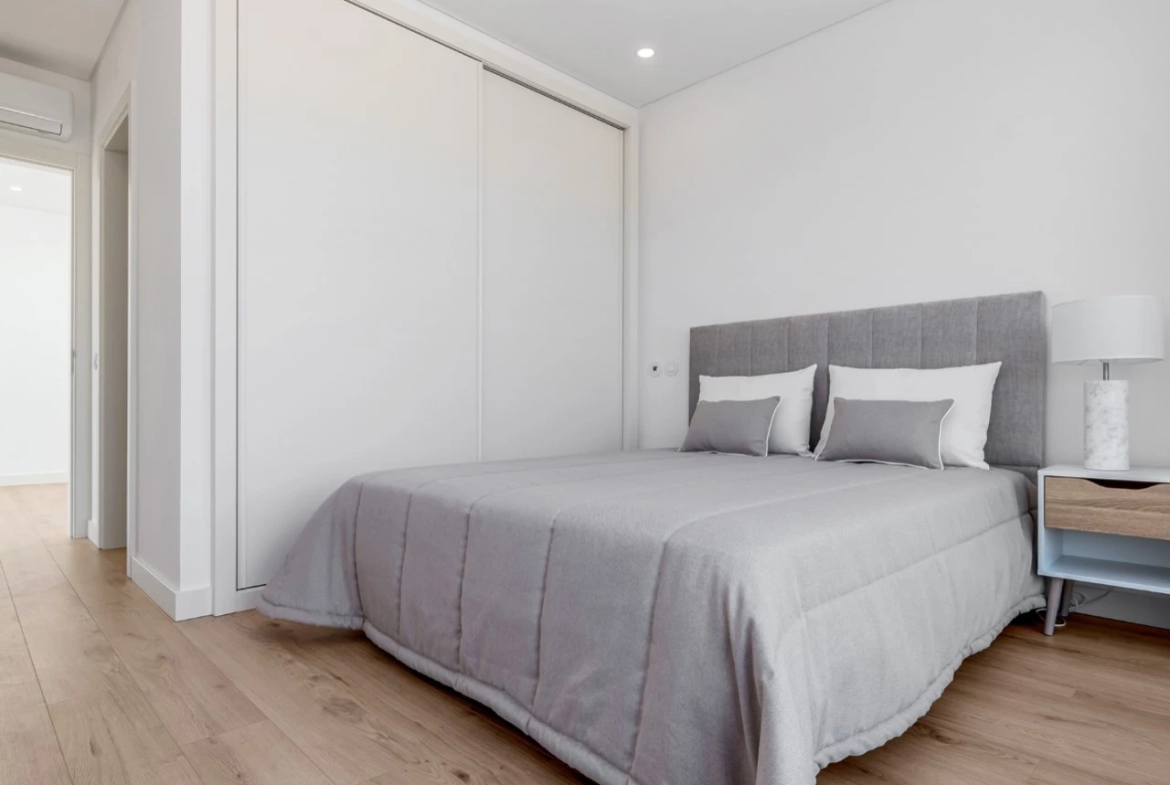 Moradias novas construídas com detalhes de qualidade e luxo!