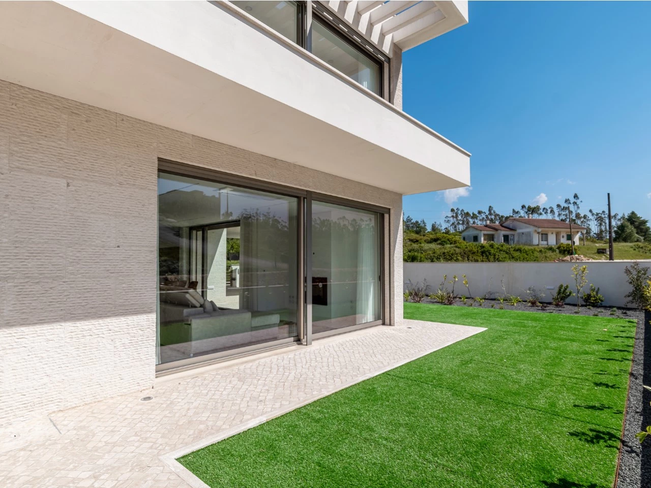 IDd8076e01-0000-0500-0000-0000158495b5.jpg Moradias novas construídas com detalhes de qualidade e luxo!