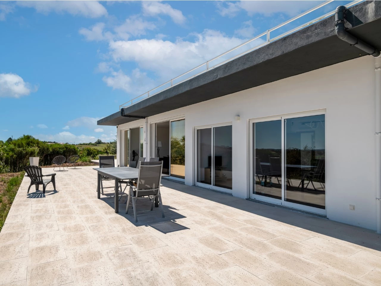 ID1d837201-0000-0500-0000-00001609869d.jpg Moradia com amplo terreno e vista deslumbrante de campo e serra!