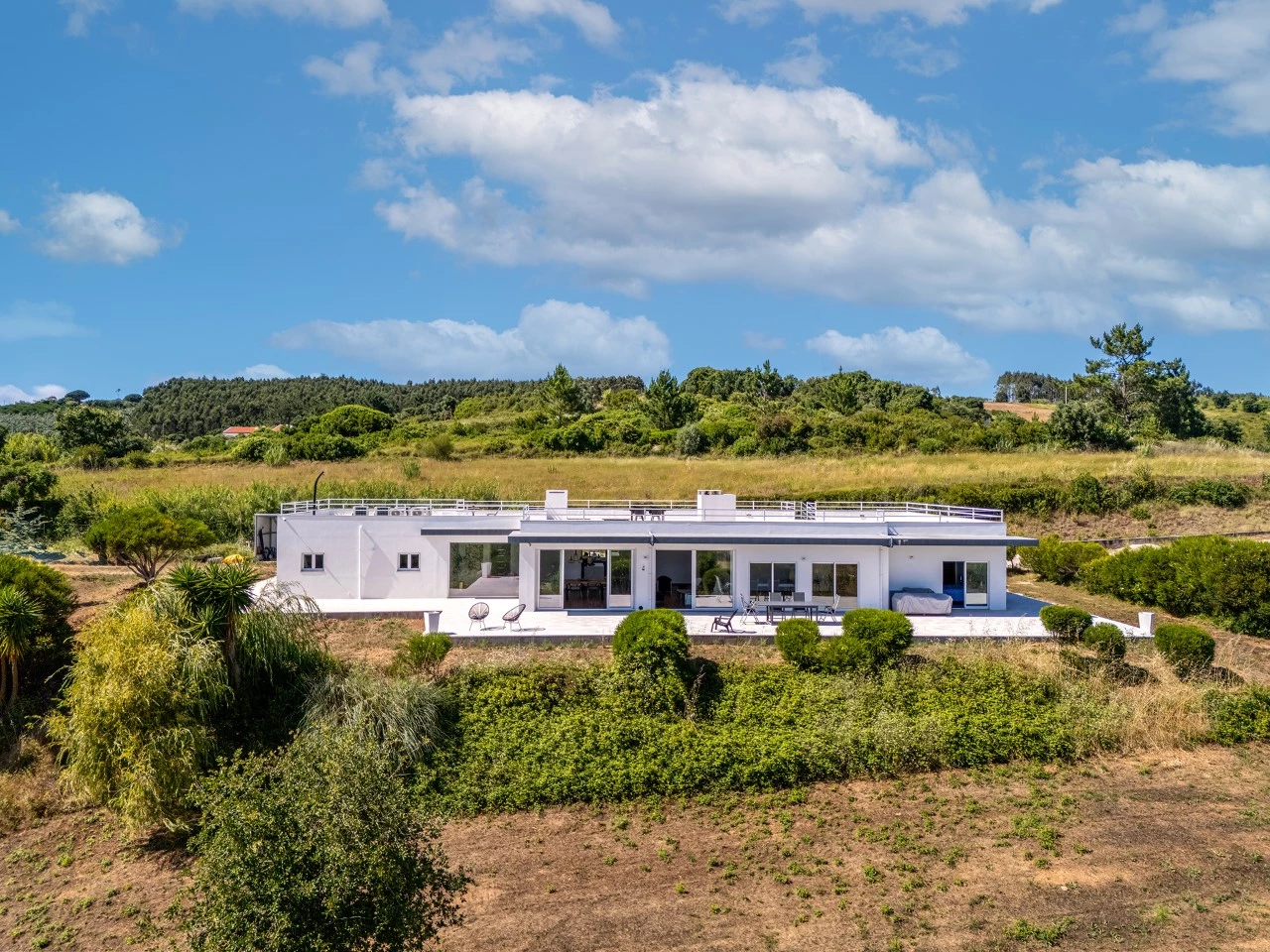 ID1d837201-0000-0500-0000-00001609870c.jpg Moradia com amplo terreno e vista deslumbrante de campo e serra!